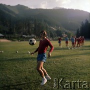 1972, Zakopane, Polska.
Zgrupowanie polskiej reprezentacji piłki nożnej.
Fot. Lubomir T. Winnik, zbiory Ośrodka KARTA
