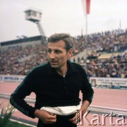 1972-1973, Warszawa, Polska.
Trójskoczek Józef Szmidt podczas zawodów lekkoatletycznych na stadionie Skry.
Fot. Lubomir T. Winnik, zbiory Ośrodka KARTA