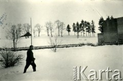 1939-1945, okolice Jasła.
Żołnierz Wehrmachtu.
Fot. NN, album nieznanego żołnierza Wehrmachtu, kolekcja Tomasza Kopańskiego, zbiory Ośrodka KARTA