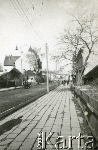 1939-1945, prawdopodobnie Jasło.
Zabudowa miasta.
Fot. NN, album nieznanego żołnierza Wehrmachtu, kolekcja Tomasza Kopańskiego, zbiory Ośrodka KARTA