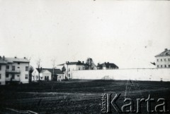 1939-1945, prawdopodobnie Jasło.
Zabudowa miasta.
Fot. NN, album nieznanego żołnierza Wehrmachtu, kolekcja Tomasza Kopańskiego, zbiory Ośrodka KARTA