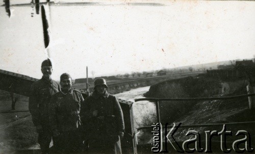 1939-1945, prawdopodobnie Jasło.
Żołnierz Wehrmachtu.
Fot. NN, album nieznanego żołnierza Wehrmachtu, kolekcja Tomasza Kopańskiego, zbiory Ośrodka KARTA