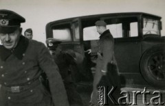 1939-1945, prawdopodobnie Jasło.
Żołnierze Wehrmachtu.
Fot. NN, album nieznanego żołnierza Wehrmachtu, kolekcja Tomasza Kopańskiego, zbiory Ośrodka KARTA