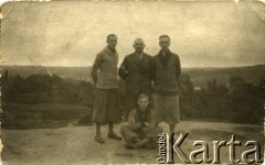 Lata 30., brak miejsca.
Członkowie klubu kolarskiego Jur Warszawa.
Fot. NN, zbiory Ośrodka KARTA, przekazała Jolanta Kosior