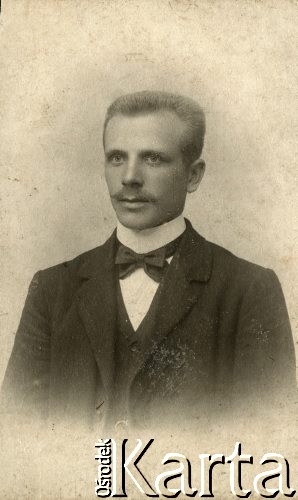 Początek XX w., Polska pod zaborami.
Adolf Urbanowicz, ojciec Wacława Urbanowicza.
Fot. NN, kolekcja Wacława Urbanowicza, zbiory Ośrodka KARTA