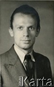 1944, Londyn, Anglia, Wielka Brytania.
Wacław Urbanowicz (1913-2013). Karierę marynarską rozpoczął w 1936 roku na statkach pasażerskich GAL-u (Gdynia-Ameryka Linie Żeglugowe S.A): SS 