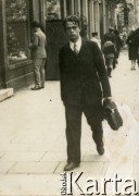 1930, Polska
Wacław Urbanowicz (1913-2013). Karierę marynarską rozpoczął w 1936 roku na statkach pasażerskich GAL-u (Gdynia-Ameryka Linie Żeglugowe S.A): SS 