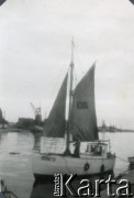 1948, Szwecja.
Podpis oryginalny: 