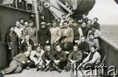 Kwiecień 1940, brak miejsca.
Załoga Chrobrego przed wyprawą do Norwegii. MS 