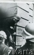 Sierpień 1944, Warszawa, Polska.
Uczestnicy Powstania Warszawskiego.
Fot. NN, kolekcja Wacława Urbanowicza, zbiory Ośrodka KARTA