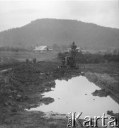 Lata 50., Bieszczady, Polska.
Miejsce budowy.
Fot. Jerzy Konrad Maciejewski, zbiory Ośrodka KARTA.