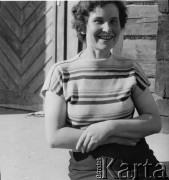 Lata 50., Bieszczady, Polska.
Portret kobiety.
Fot. Jerzy Konrad Maciejewski, zbiory Ośrodka KARTA.