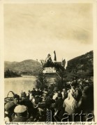 17.07.1932, Szczawnica, woj. krakowskie, Polska. 
Powitanie uczestników biorących udział w uroczystości otwarcia pierwszego w Europie międzynarodowego (polsko-czechosłowackiego) Parku Natury w Pieninach. 
Fot. Jerzy Konrad Maciejewski, zbiory Ośrodka KARTA