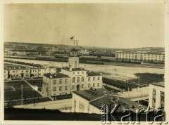 Przed 1939, Gdynia, woj. pomorskie, Polska.
Budynek Urzędu Morskiego. Do 1928 r. funkcjonował tu Urząd Marynarki Handlowej przeniesiony z Wejherowa. Następnie przekształcono go w Urząd Morski.
Fot. Jerzy Konrad Maciejewski, zbiory Ośrodka KARTA