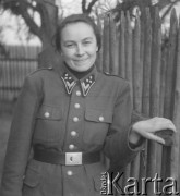 Prawdopodobnie lata 50., Biskupice k. Olesna, Polska.
Maria Królówna z leśnictwa Biskupice.
Fot. Jerzy Konrad Maciejewski, zbiory Ośrodka KARTA