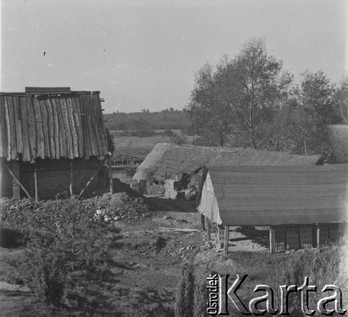 Lata 60., Zgórznica, woj. lubelskie, Polska.
Cegielnia polowa.
Fot. Jerzy Konrad Maciejewski, zbiory Ośrodka KARTA