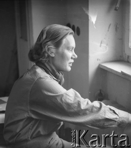 Po 1952, Warszawa, Polska.
Jadwiga Michalakówna, dziennikarka gazety „Gromada-Rolnik Polski”.
Fot. Jerzy Konrad Maciejewski, zbiory Ośrodka KARTA
