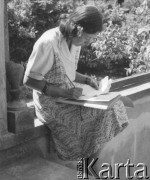 Lata 60., Warszawa, Polska.
Scarlett, dziennikarka „Słowa Powszechnego”.
Fot. Jerzy Konrad Maciejewski, zbiory Ośrodka KARTA