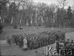 17.03.1940, La Maucarriere, Francja.
Niedziela Palmowa. 5 Małopolski Pułku Strzelców Pieszych 2. Dywizji Strzelców Pieszych podczas mszy polowej.
Fot. Jerzy Konrad Maciejewski, zbiory Ośrodka KARTA