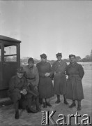 1940, Niort, Francja.
Żołnierze z 2. Dywizji Strzelców Pieszych pozują do wspólnego zdjęcia.
Fot. Jerzy Konrad Maciejewski, zbiory Ośrodka KARTA
