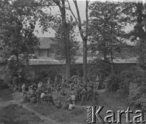 1945-1946, Lys-lez-Lannoy, Francja.
Żołnierze 2. Dywizji Strzelców Pieszych podczas 