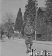 1940-1941, Münchenbuchsee, Szwajcaria.
Internowany sierż. Jerzy Konrad Maciejewski. W czasie przymusowego pobytu w Szwajcarii, wydawał gazetę dla internowanych żołnierzy 