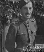 1943-1945, Baden, Szwajcaria.
Plutonowy podchorąży Stefan Łochtin z 2. Dywizji Strzelców Pieszych podczas internowania.
Fot. Jerzy Konrad Maciejewski, zbiory Ośrodka KARTA