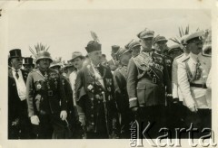 4.08.1935, Warna, Bułgaria.
Gen. Gustaw Orlicz-Dreszer (w pierwszym rzędzie stoi 2. z prawej) wraz z delegacją węgierską bierze udział w uroczystym otwarciu pomnika-mauzoleum ku czci króla polskiego i węgierskiego Władysława Warneńczyka. 
Fot. Jerzy Konrad Maciejewski, zbiory Ośrodka KARTA