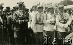 4.08.1935, Warna, Bułgaria.
Uroczyste otwarcie pomnika-mauzoleum ku czci króla polskiego i węgierskiego Władysława Warneńczyka. W pierwszym rzędzie 1. z lewej stoi gen. Gustaw Orlicz-Dreszer. 
Fot. Jerzy Konrad Maciejewski, zbiory Ośrodka KARTA
