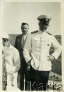 4.08.1935, Warna, Bułgaria.
Otwarcie pomnika-mauzoleum ku czci króla polskiego i węgierskiego Władysława Warneńczyka. Pomysłodawcą i inicjatorem był bułgarski wojskowy Petyr Dimkow (w białym mundurze). Za nim stoi ks. Wiek (?) z Łodzi. 
Fot. Jerzy Konrad Maciejewski, zbiory Ośrodka KARTA