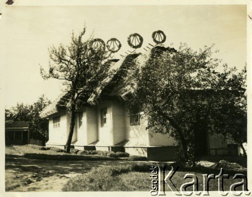 Prawdopodobnie wrzesień 1934, Równe, woj. wołyńskie, Polska.
Pawilon rolnictwa na Targach Wołyńskich, w którym wystawcy prezentują swoje produkty.
Fot. Jerzy Konrad Maciejewski, zbiory Ośrodka KARTA
