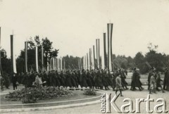 Lata 30., brak miejsca.
Defilada Wojska Polskiego.
Fot. NN, zbiory Ośrodka KARTA, udostępniła Anna Kiljan