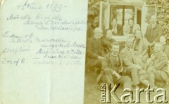 1899, Okno, woj. tarnopolskie, Polska.
Modesta Cieńska, Maria z Dzieduszyckich, Jan Wielowieyski, Ludomir, Modesta Czarnowska, nn, Adolf Cieński, Magdalena Cieńska, Józef Cieński, Tadeusz Cieński.
Fot. NN, zbiory Marii Wielowieyskiej Petrikorich, reprodukcje cyfrowe w Bibliotece Polskiej im. Ignacego Domeyki w Buenos Aires (Biblioteca Polaca Ignacio Domeyko) i w Ośrodku KARTA w Warszawie 



