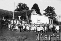 1947, Picada Sueca, Misiones, Argentyna.
Uczniowie szkoły numer 97.
Fot. NN, zbiory Asociación Polaca de Posadas, udostępniła Fabiana Śniechowski, reprodukcje cyfrowe w Bibliotece Polskiej im. Ignacego Domeyki w Buenos Aires (Biblioteca Polaca Ignacio Domeyko) i w Ośrodku KARTA w Warszawie 



