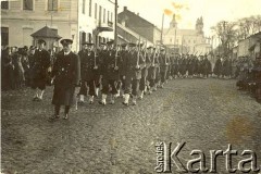 Lata 30., Pińsk, woj. poleskie, Polska.
Pogrzeb marynarza Flotylli Pińskiej.
Fot. NN, zbiory Ośrodka KARTA, udostępniła Małgorzata Gołaszewska