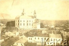 Lata 30., Pińsk, woj. poleskie, Polska.
Panorama miasta. W tle widoczne kościół NMP i kolegium jezuitów.
Fot. NN, zbiory Ośrodka KARTA, udostępniła Małgorzata Gołaszewska