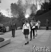 14.05.1972, Berlin, Niemiecka Republika Ludowa (NRD).
Uroczystość odsłonięcia Pomnika Żołnierza Polskiego i Niemieckiego Antyfaszysty. Nz. delegacja pionierów i harcerzy.
Fot. Maciej Jasiecki, zbiory Ośrodka KARTA