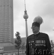14.05.1972, Berlin, Niemiecka Republika Ludowa (NRD).
Uroczystość odsłonięcia Pomnika Żołnierza Polskiego i Niemieckiego Antyfaszysty. Nz. górnik z Polski.
Fot. Maciej Jasiecki, zbiory Ośrodka KARTA