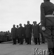 14.05.1972, Berlin, Niemiecka Republika Ludowa (NRD).
Uroczystość odsłonięcia Pomnika Żołnierza Polskiego i Niemieckiego Antyfaszysty.  Nz. od prawej premier NRD Willi Stoph, premier PRL Piotr Jaroszewicz, I sekretarz Niemieckiej Socjalistycznej Partii Jedności Erich Honecker, ambasador ZSRR w NRD Michail Jefremow.
Fot. Maciej Jasiecki, zbiory Ośrodka KARTA