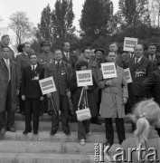 14.05.1972, Berlin, Niemiecka Republika Ludowa (NRD).
Uroczystość odsłonięcia Pomnika Żołnierza Polskiego i Niemieckiego Antyfaszysty. Nz. delegaci z wrocławskiego oddziału ZBoWiD-u (Związek Bojowników o Wolność i Demokrację).
Fot. Maciej Jasiecki, zbiory Ośrodka KARTA