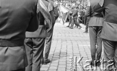 Lata 70-te, Szczecin, Polska,
Przysięga żołnierzy 12. Dywizji Zmechanizowanej.
Fot. Maciej Jasiecki, Fundacja Ośrodka KARTA
