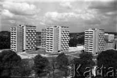 Lata 70., Szczecin, Polska.
Wieżowce przy al. Wyzwolenia.
Fot. Maciej Jasiecki, zbiory Ośrodka KARTA