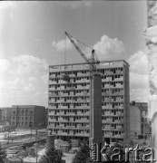 Lata 60., ,Polska.
Plac Żołnierza Polskiego, pomnik Wdzięczności Armii Radzieckiej.
Fot. Maciej Jasiecki, zbiory Ośrodka KARTA