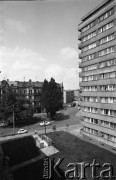 Lata 70., Szczecin, Polska.
Ulica Kujawska, w głębi kamienica przy ul. Mazurskiej 42.
Fot. Maciej Jasiecki, zbiory Ośrodka KARTA