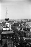 Lata 70., Szczecin, Polska.
Wieża Wojewódzkiej Rady Narodowej (obecnie Urząd Wojewódzki), ul. Wały Chrobrego.
Fot. Maciej Jasiecki, zbiory Ośrodka KARTA
