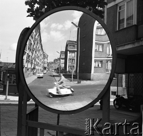 Lata 70., Szczecin, Polska.
Ul. Farna. 
Fot. Maciej Jasiecki, zbiory Ośrodka KARTA