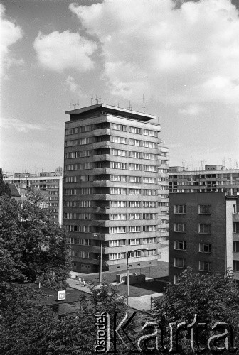 Lata 70., Szczecin, Polska.
Ul. Kujawska.
Fot. Maciej Jasiecki, zbiory Ośrodka KARTA