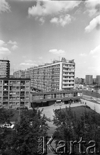 Lata 70., Szczecin, Polska.
Ul. M.Buczka (obecnie marsz. J. Piłsudskiego).
Fot. Maciej Jasiecki, zbiory Ośrodka KARTA