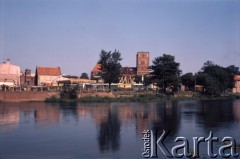 Lata 70., Pomorze Zachodnie, Polska.
Nieznane miasto. 
Fot. Maciej Jasiecki, zbiory Ośrodka KARTA