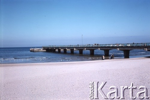 Lata 70., Kołobrzeg, Polska.
Plaża.
Fot. Maciej Jasiecki, zbiory Ośrodka KARTA